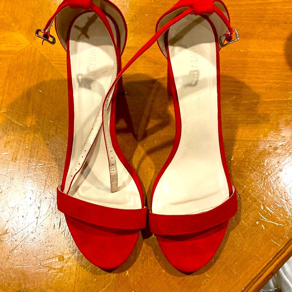 11 Med Red suede heeled sandals Never Worn